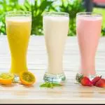 Jugos Naturales en Leche