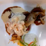 Reineta con salsa de camarones