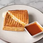 Grilled Cheese Sándwich