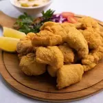 Isca de Peixe a Milanesa com Fritas