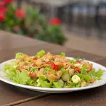 Salada com frango