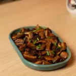 COGUMELO SHITAKE NA MANTEIGA