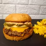 CHESSE SPICY BURGER