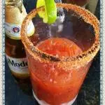Michelada Clásica (Cerveza Modelo)