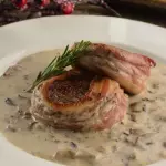 Beef de Atún con Champiñones