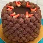 Bolo chocolatudo de Brigadeiro 25