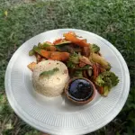 VEGETALES A LA PLANCHA CON  POLLO