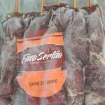 Espetinho de cabrito