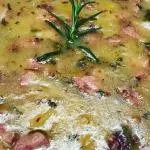 Sopa de Mandioca com Carne desfiada