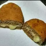 Bolinho Carne c/ Queijo