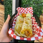 Burrito campechano (res y chorizo)