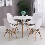 Mesa Eames 80 cm + 4 sillas eames