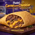 Pastel  de Carne com cheddar