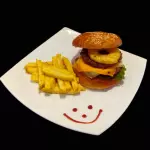 HAMBURGUESA HAWAYANA