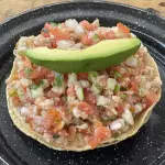 Tostada ceviche de pescado
