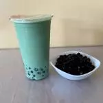 Té de tapioca con matcha ( 16 onza)