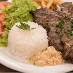 Bandeja con carne
