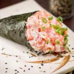 Temaki batida de salmão c/ c. cheese