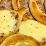 Esfiha Turca de Carne com Catupiry ®
