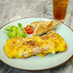 Omelette tocino