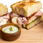 FOCCACIA E PISTACCHIO