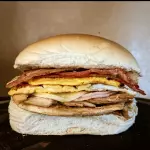 Peito Egg Bacon