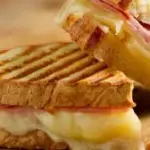 Tostado pan de campo jamón y queso