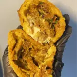 Coxinha costela com cream chease