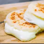Arepa de queso de mano