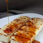 Queijo coalho com mel de engenh