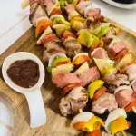 Brochetas de cerdo