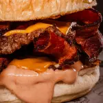 Burguer requeijão bacon BBq