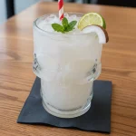 Mocktail de coco con leche