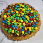 Esfirra de chocolate com confete
