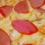 Pizza de salchicha