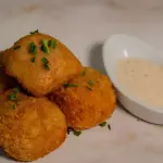 croquetas de cangrejo