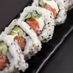 URAMAKI ALASKA (6 peças)