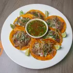 Bandeja taquera de birria
