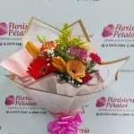 Ramo con flores surtidas
