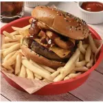 HAMBURGUESA TEXANA CON PAPAS