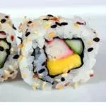 URAMAKI CALIFÓRNIA