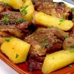 CARNE DE PORCOC/ MANDIOCA600g