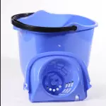 Balde para mopa con estrujador