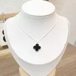 Colar Trevo Ônix