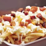 Batata com requeijão e bacon (G)