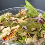 Ensalada pesto chicken