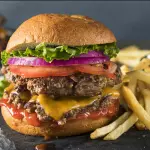 BURGER DUPLO AMERICANO + FRITAS