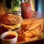 TT CheddarBurguer