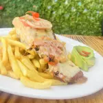 Salmón napolitano