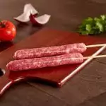 ESPETO LINGUIÇA CASEIRA